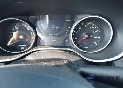 2018 Jeep Compass Sport 4X4 из США, поврежденный, VIN 3C4NJDAB4JT100231